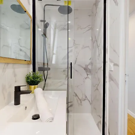 Bluestay 196 - Au Marais Paris